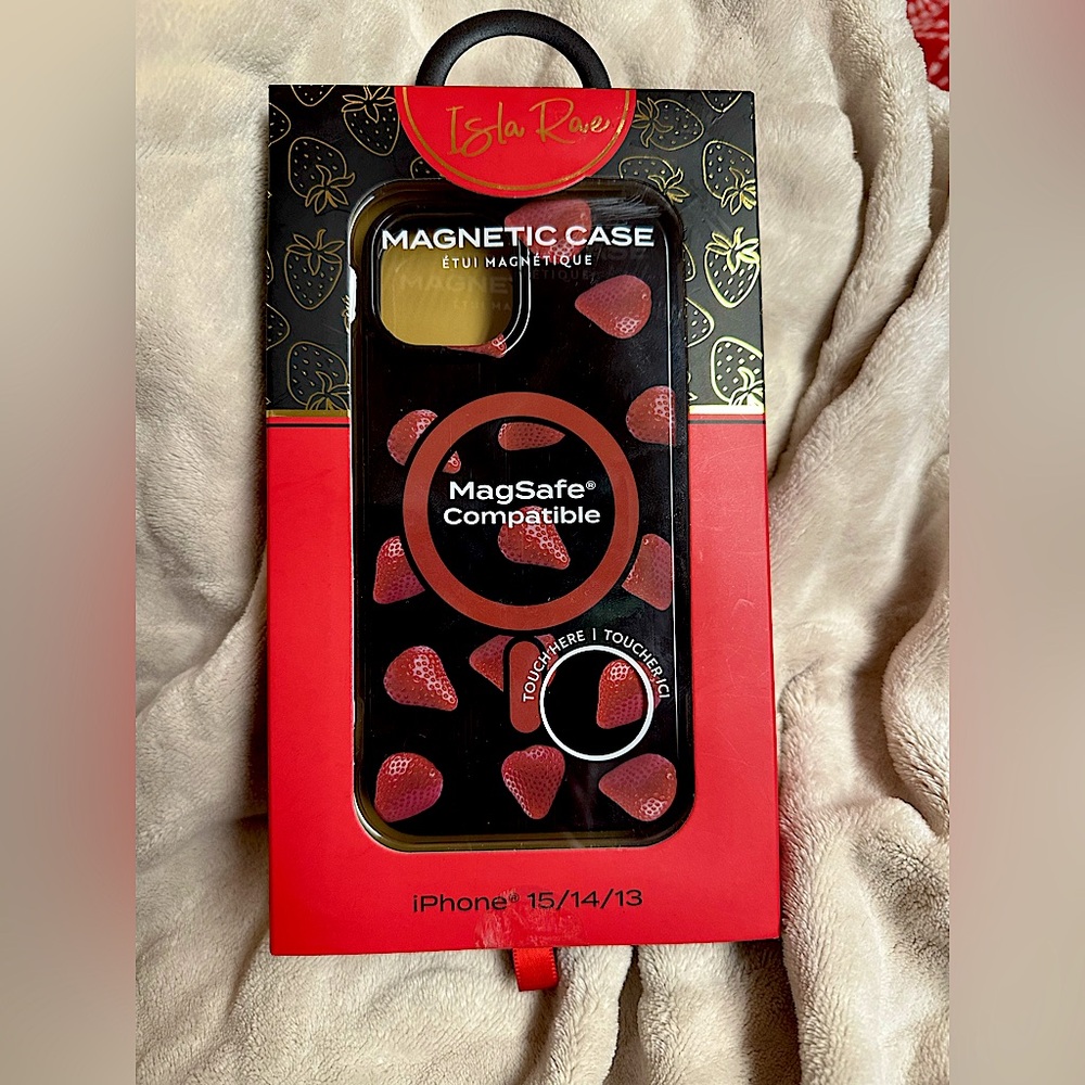 Black Strawberry iPhone 13/14/15 MagSafe compatible Case Isla Rae NIB
